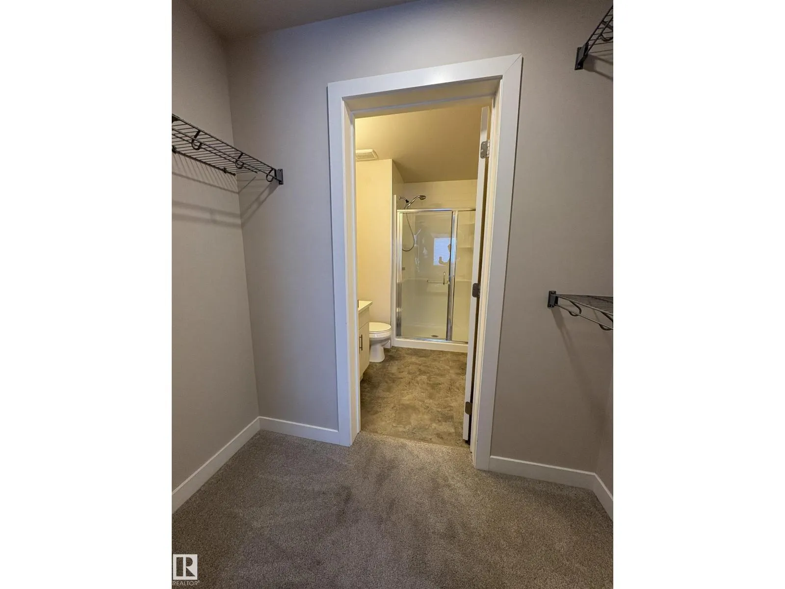 #307 560 GRIESBACH PARADE PR NW