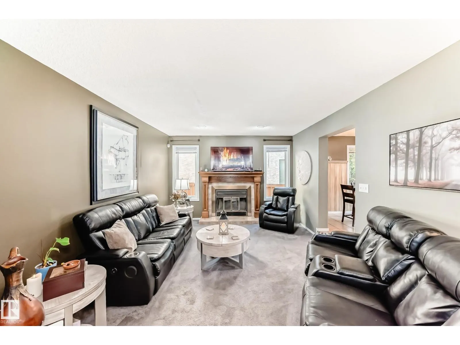 288 ORMSBY RD E NW