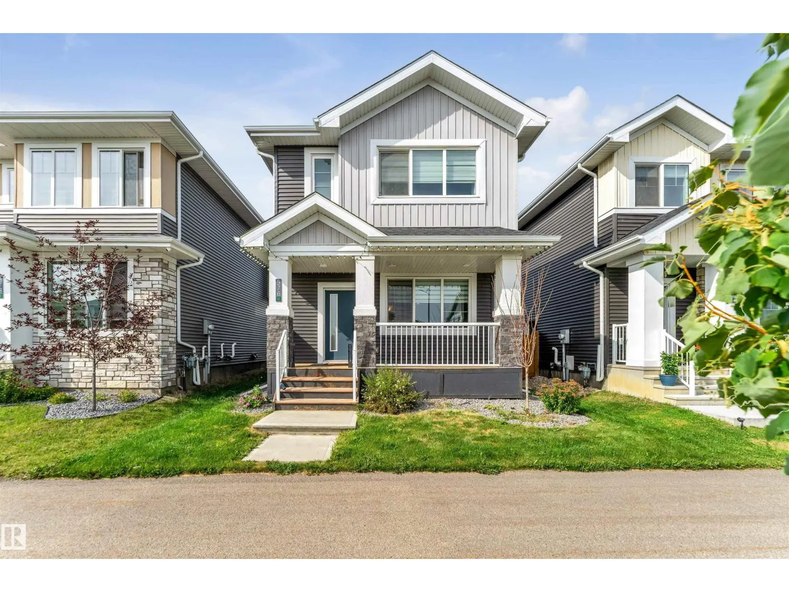 576 Glenridding Ravine Dr SW