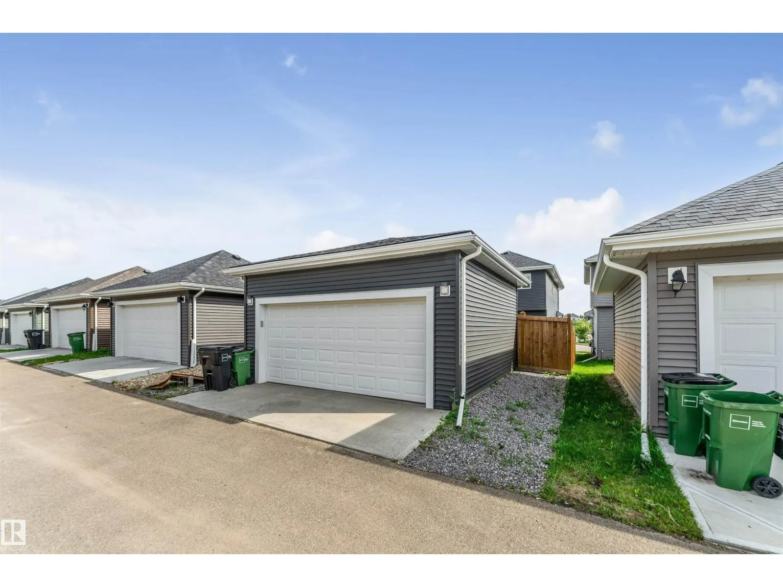 576 Glenridding Ravine Dr SW