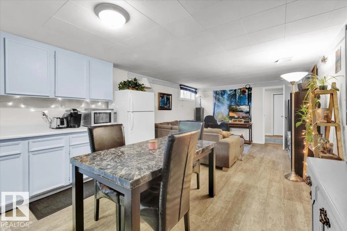 10548 40 ST NW