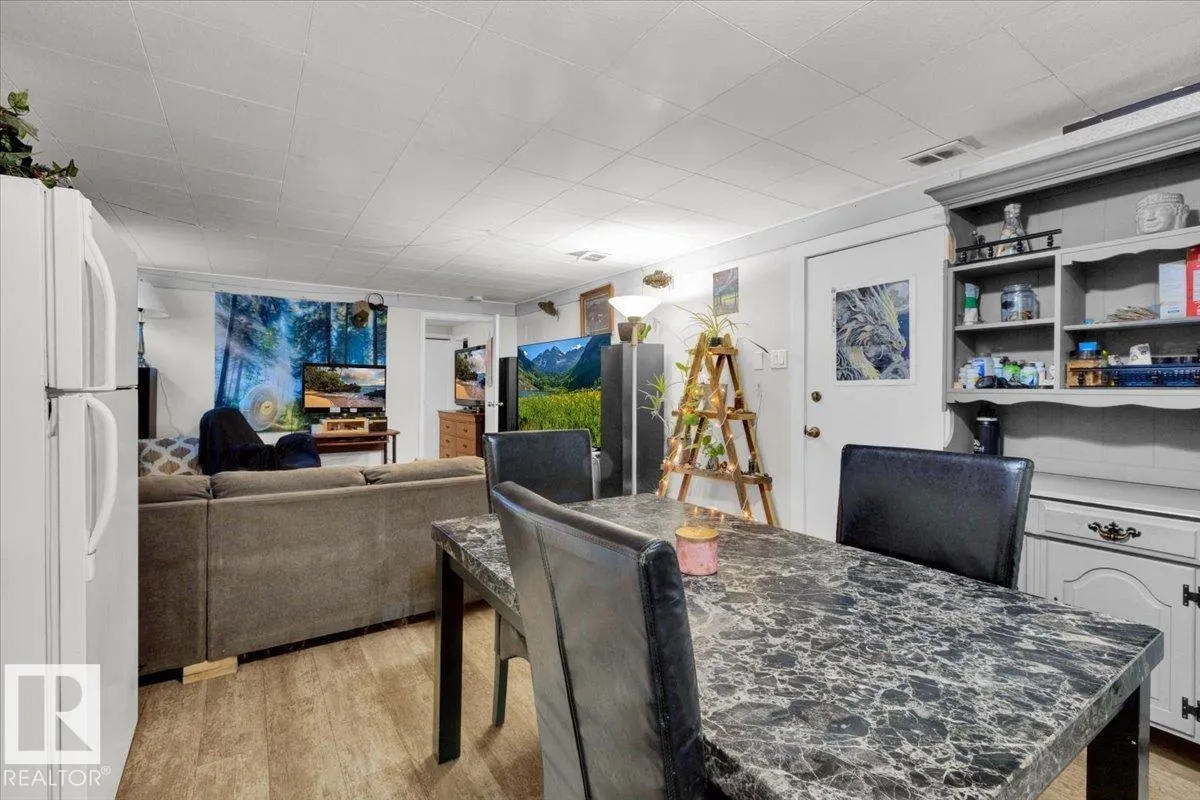 10548 40 ST NW