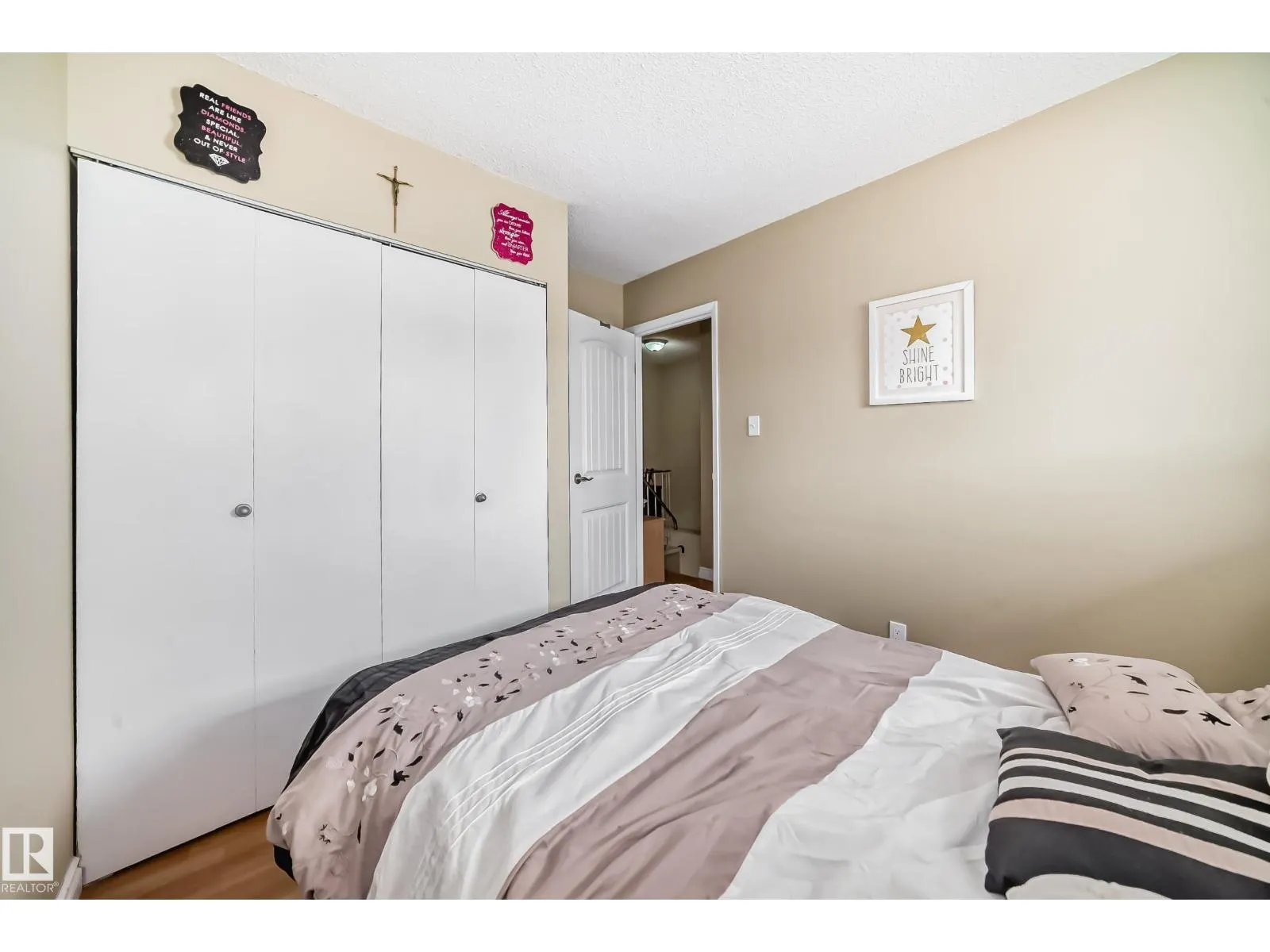 472 CLAREVIEW RD NW NW