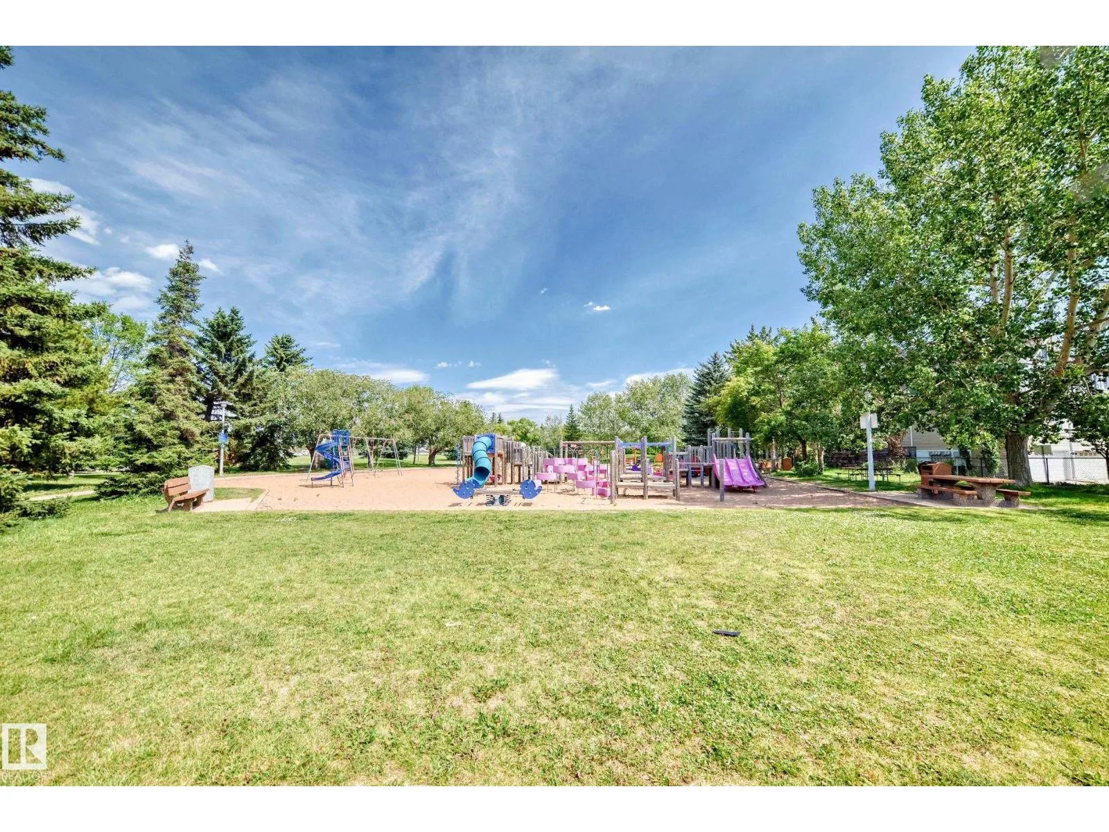 472 CLAREVIEW RD NW NW