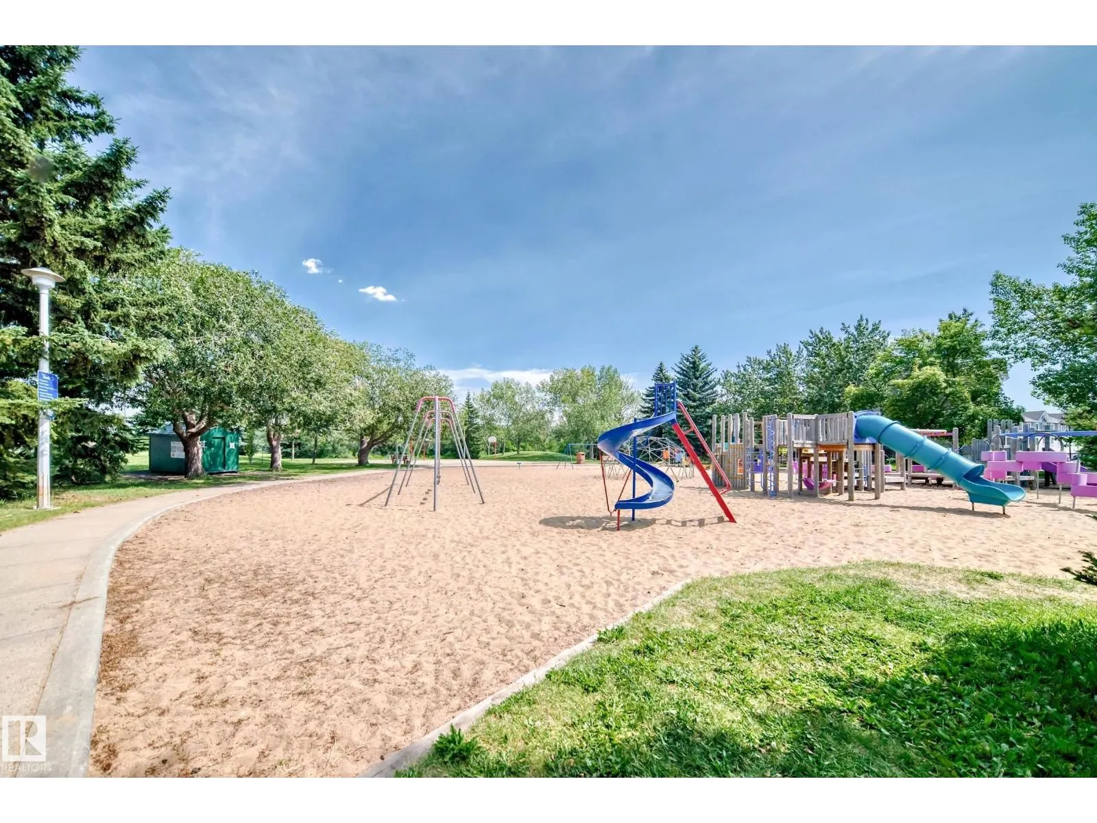 472 CLAREVIEW RD NW NW