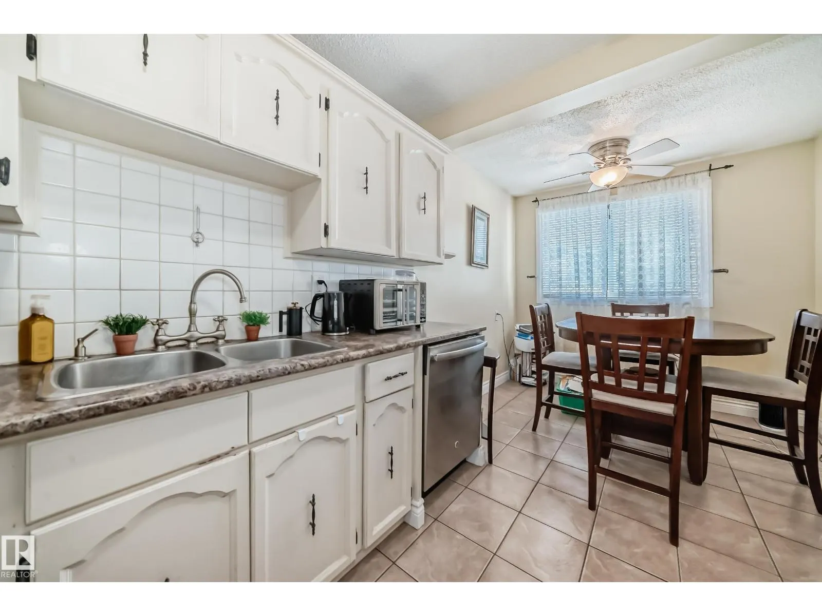 472 CLAREVIEW RD NW NW