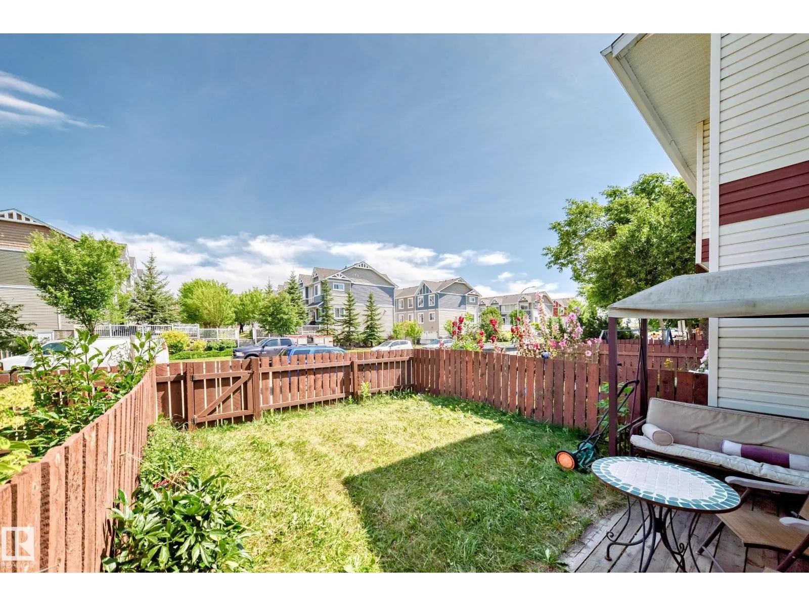 472 CLAREVIEW RD NW NW