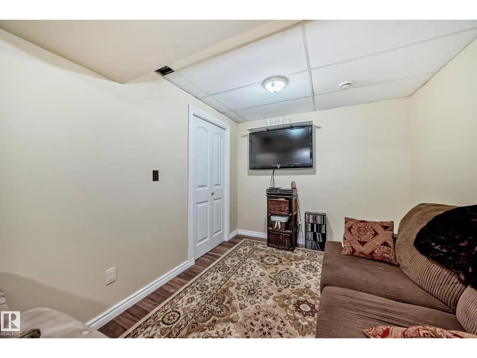 472 CLAREVIEW RD NW NW