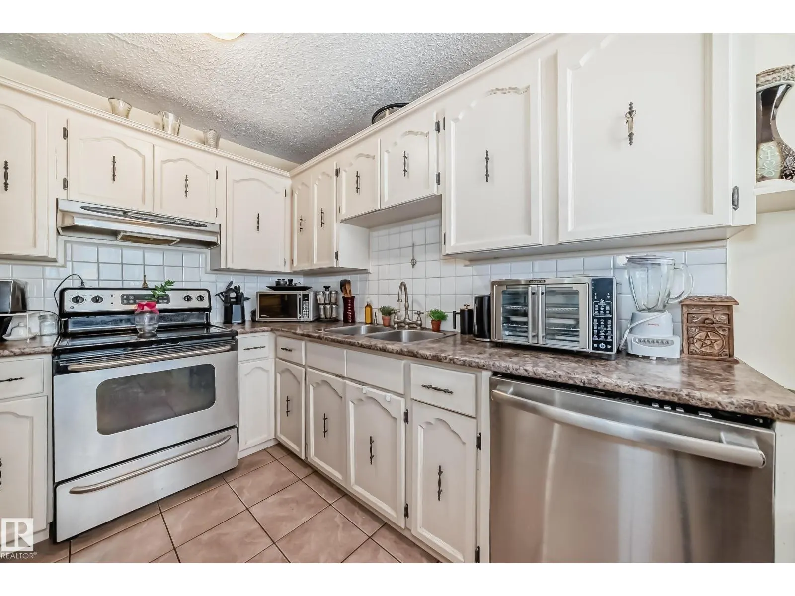 472 CLAREVIEW RD NW NW