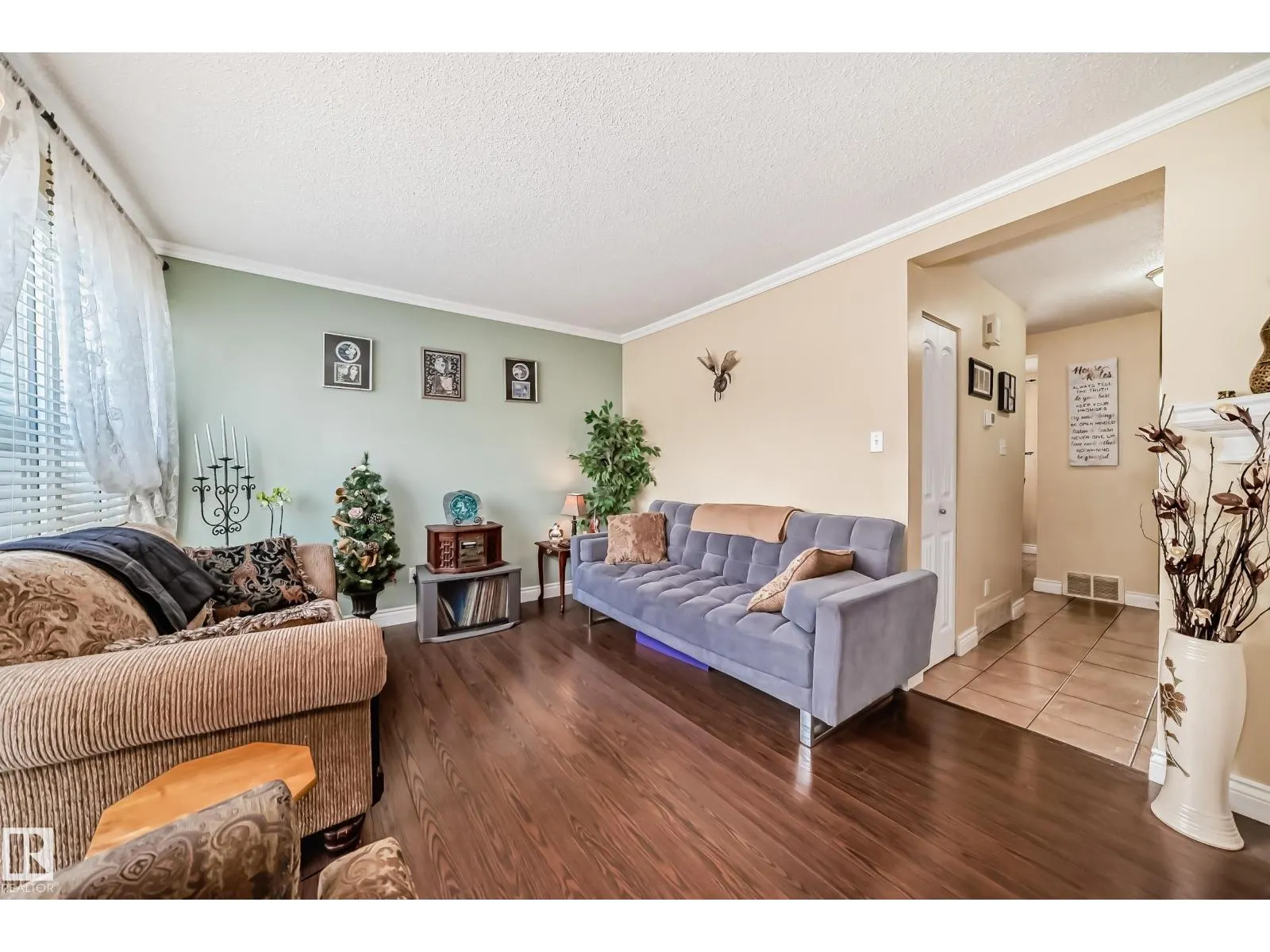 472 CLAREVIEW RD NW NW