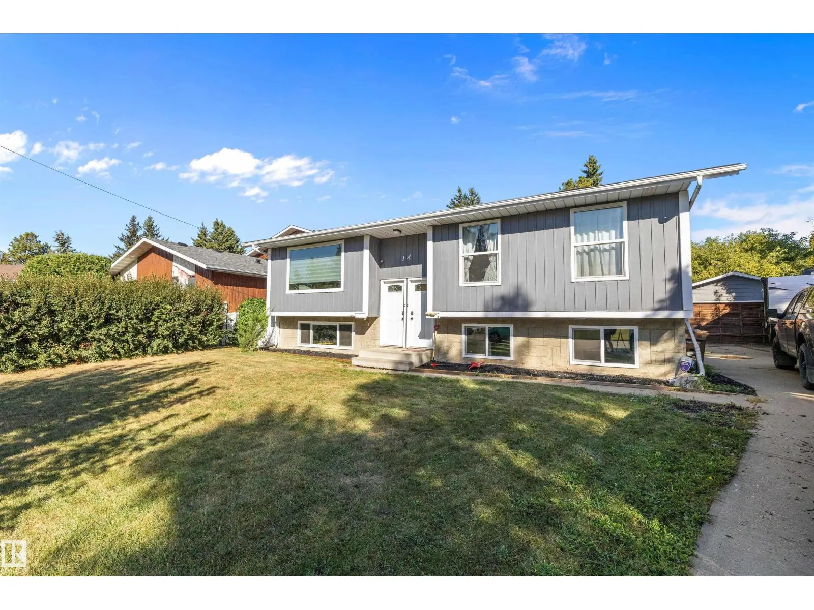 14 FALLHAVEN PL