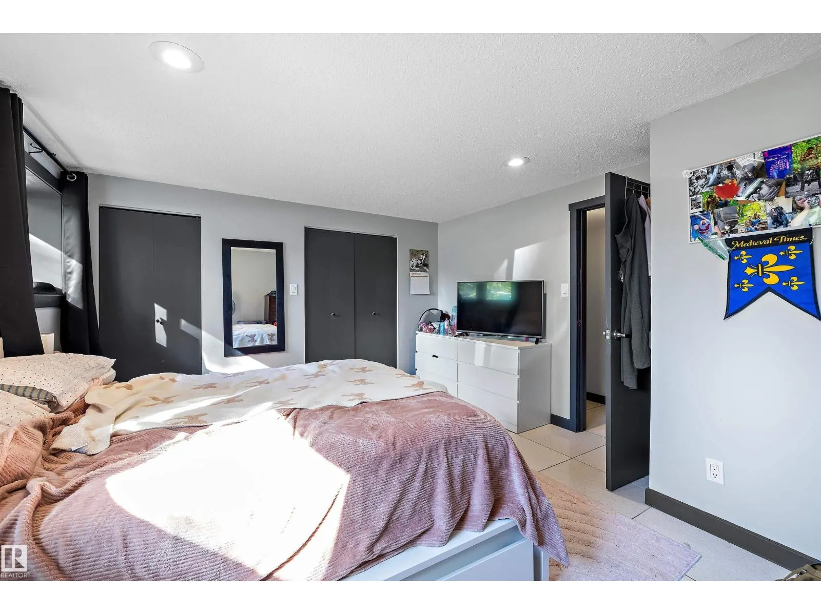 14 FALLHAVEN PL