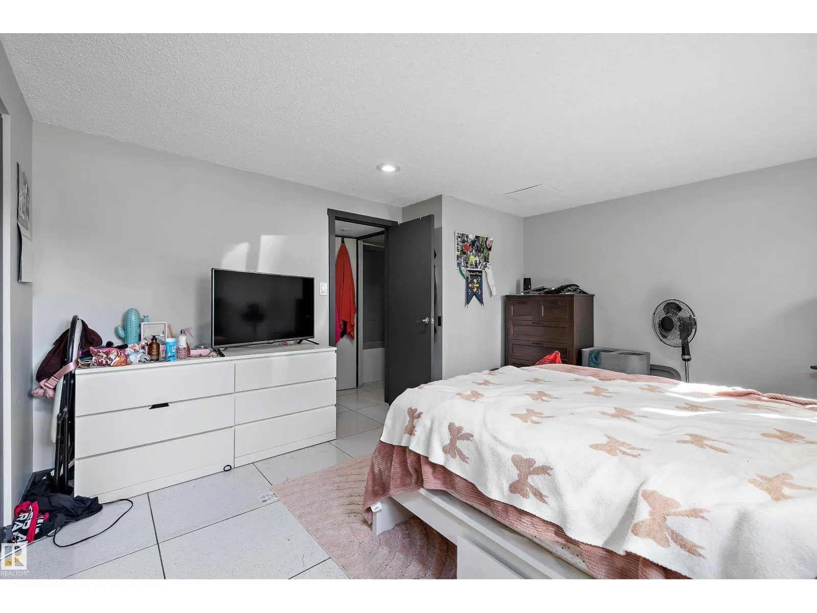 14 FALLHAVEN PL