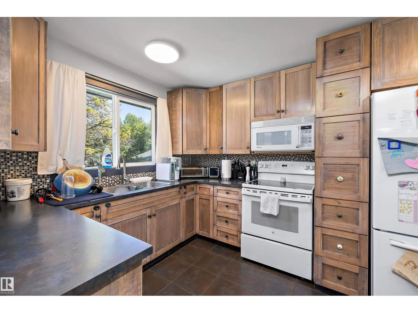 14 FALLHAVEN PL