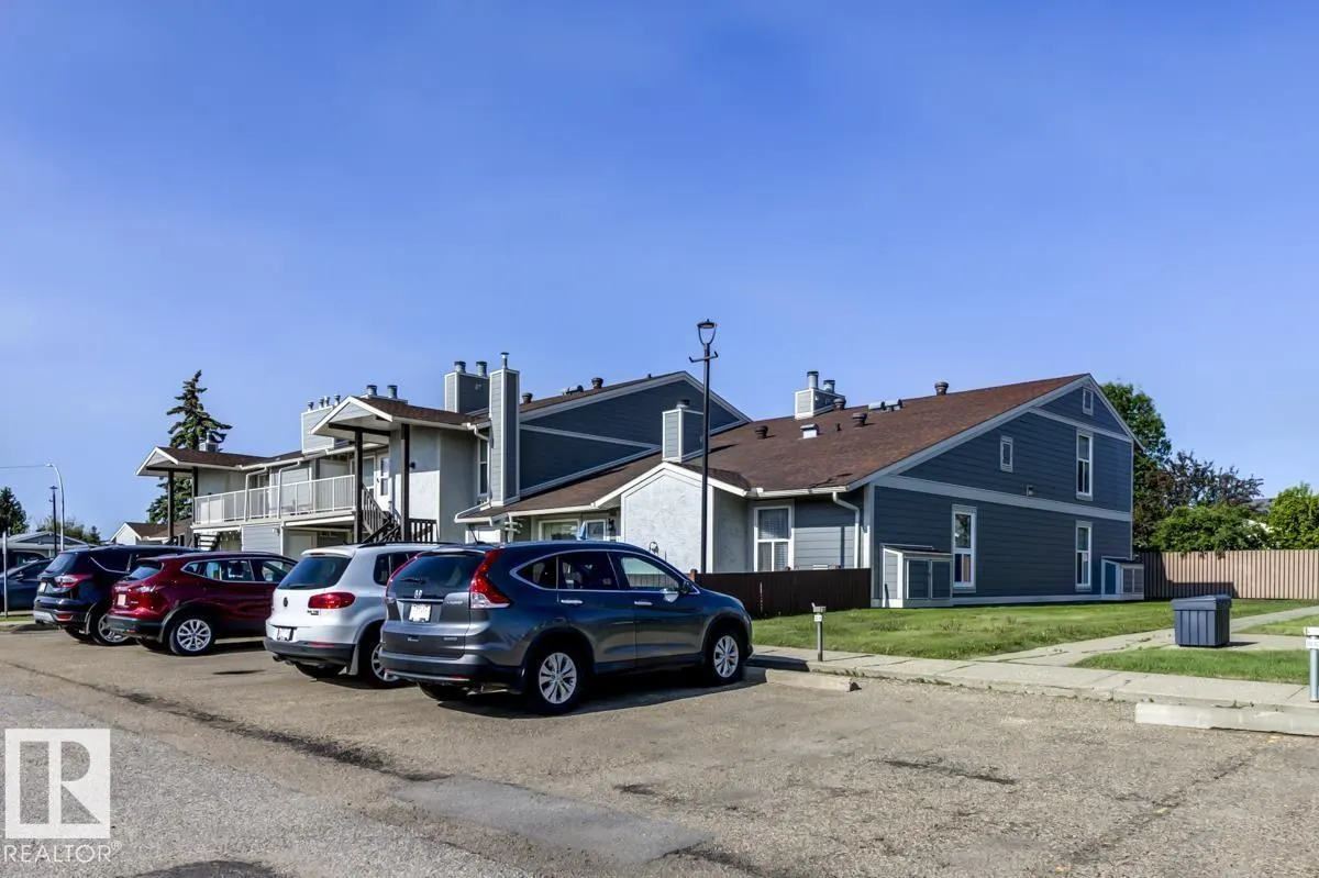 2346 151 AV NW