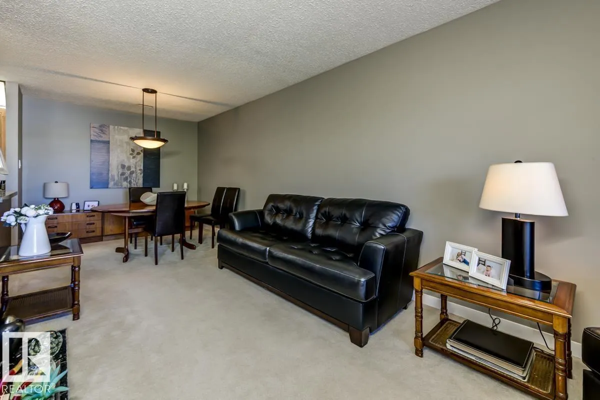 2346 151 AV NW