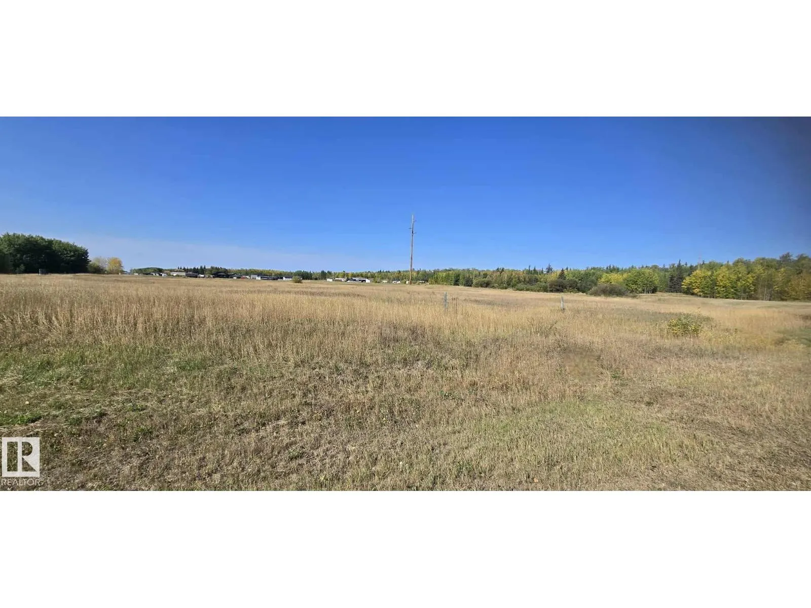 9 Bechthold Bay /104, 191054 twp 652