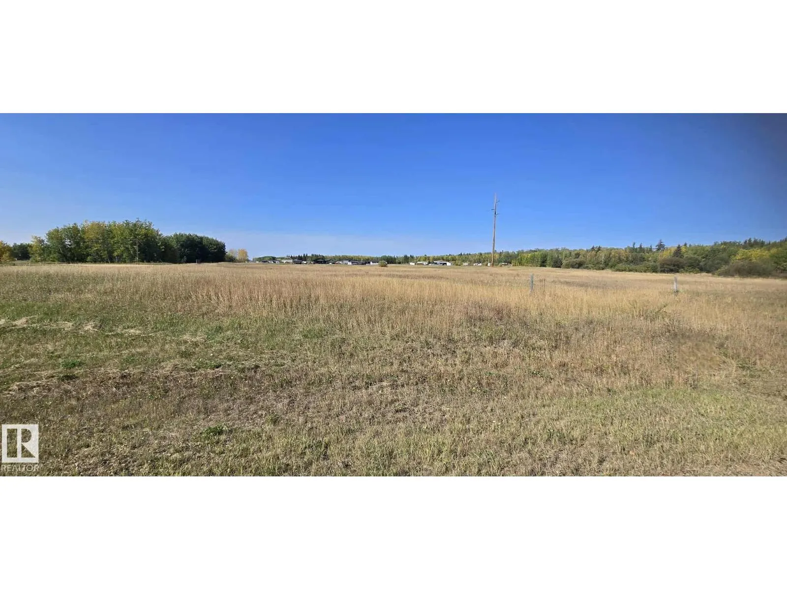 9 Bechthold Bay /104, 191054 twp 652