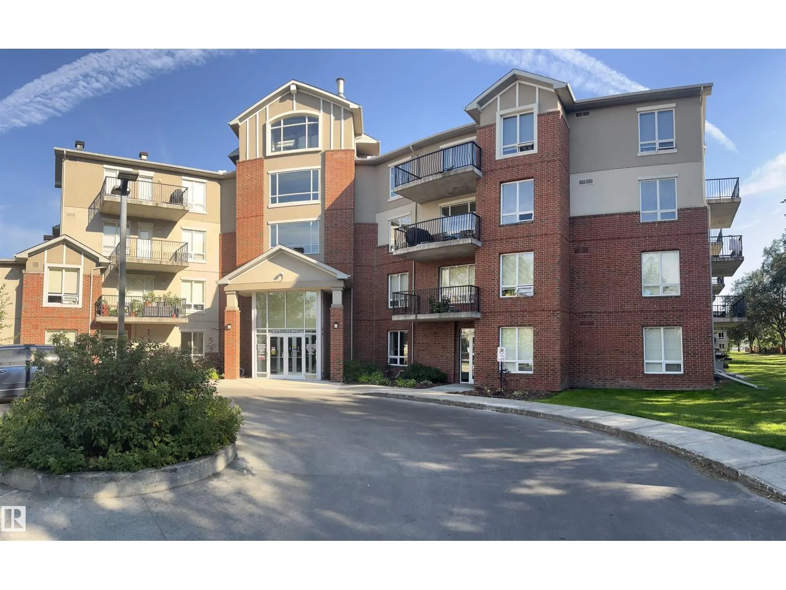 #211 6315 135 AV NW
