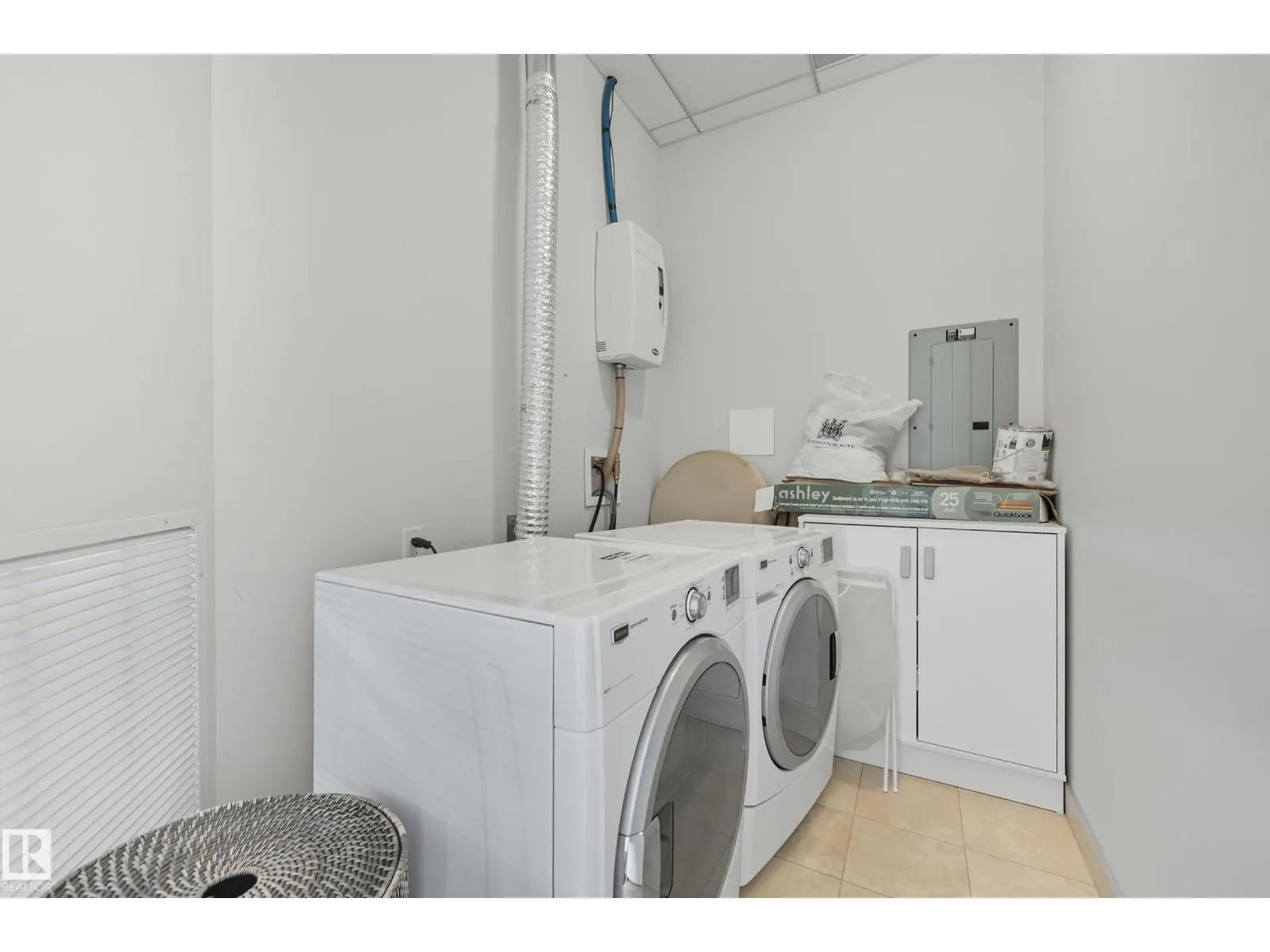 #3502 10152 104 ST NW