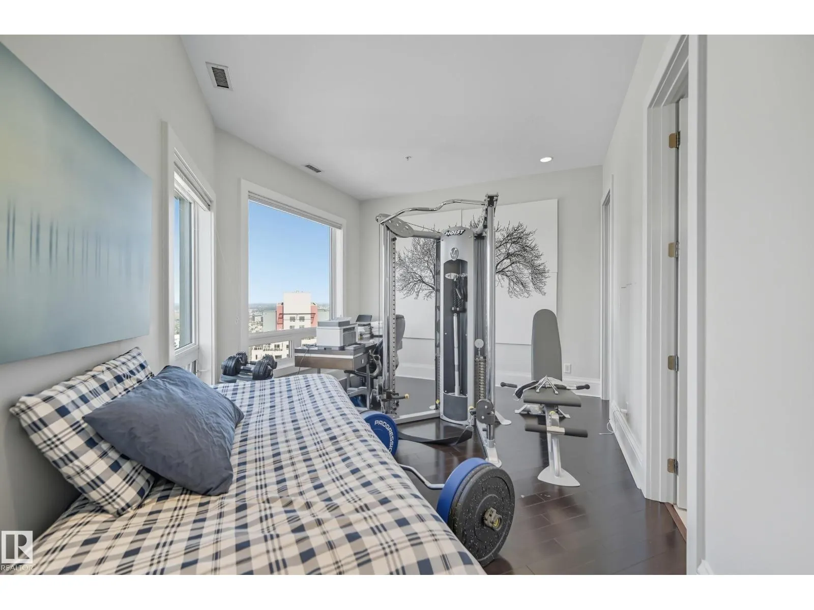 #3502 10152 104 ST NW