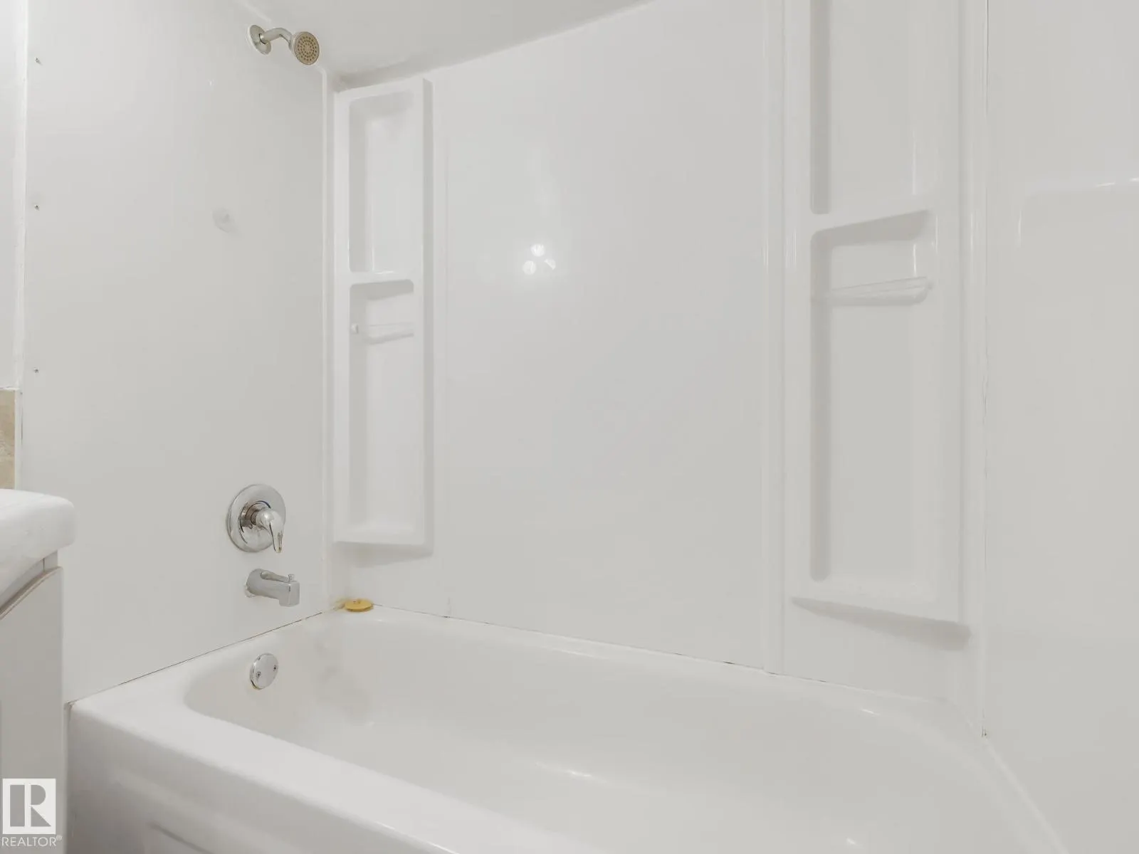 11542 97 ST NW