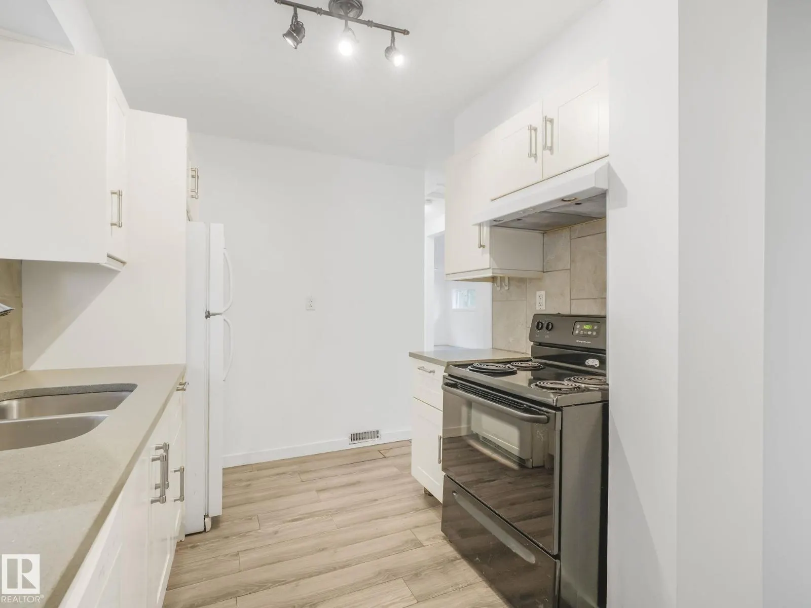 11542 97 ST NW
