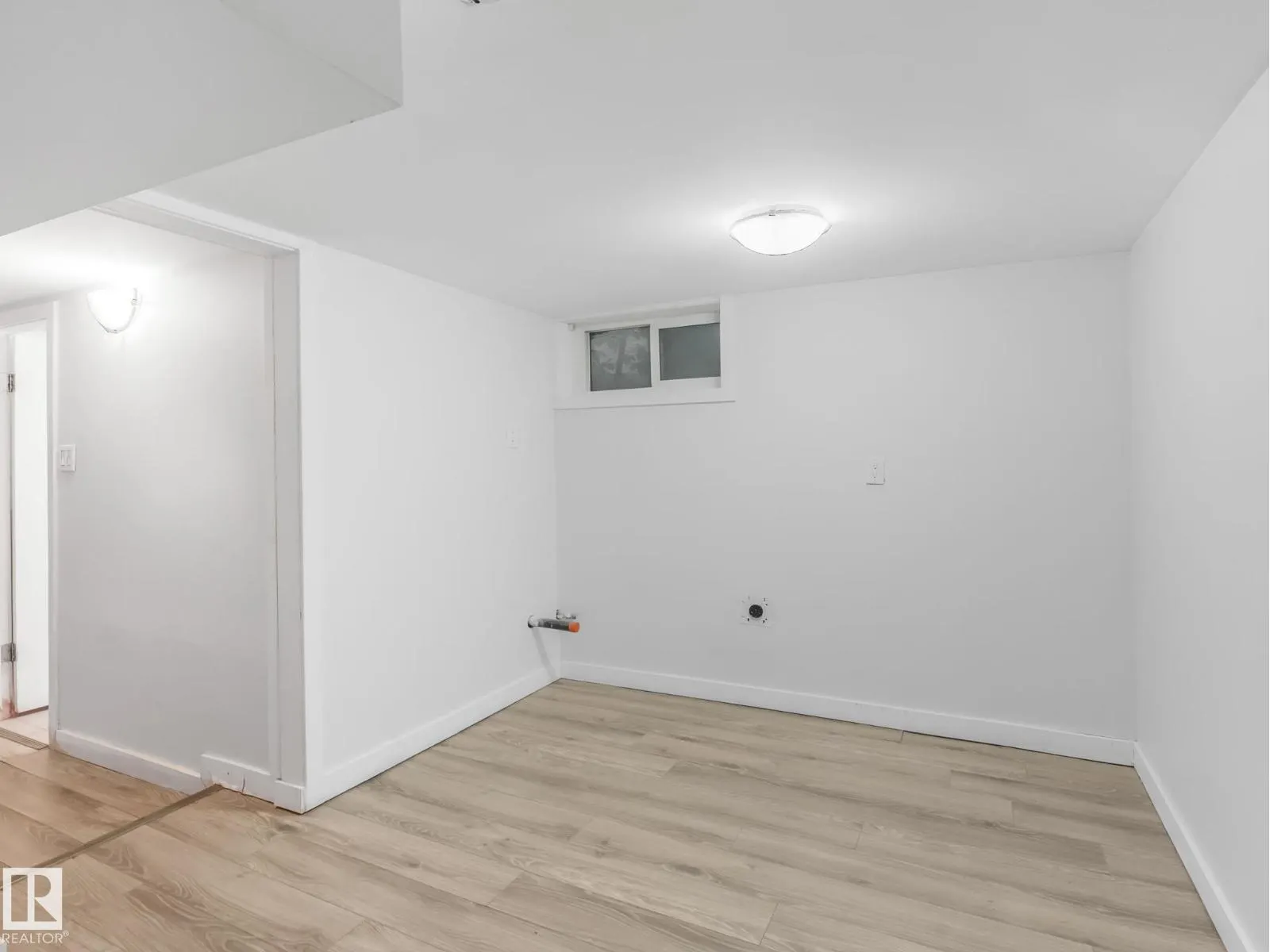 11542 97 ST NW