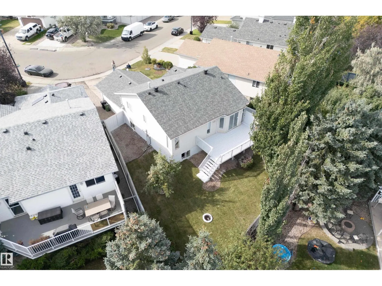 19016 52 AV NW