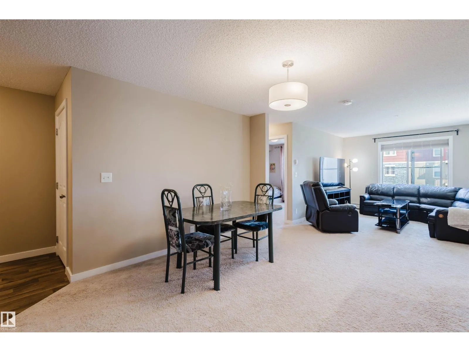 #301 12045 22 AV SW