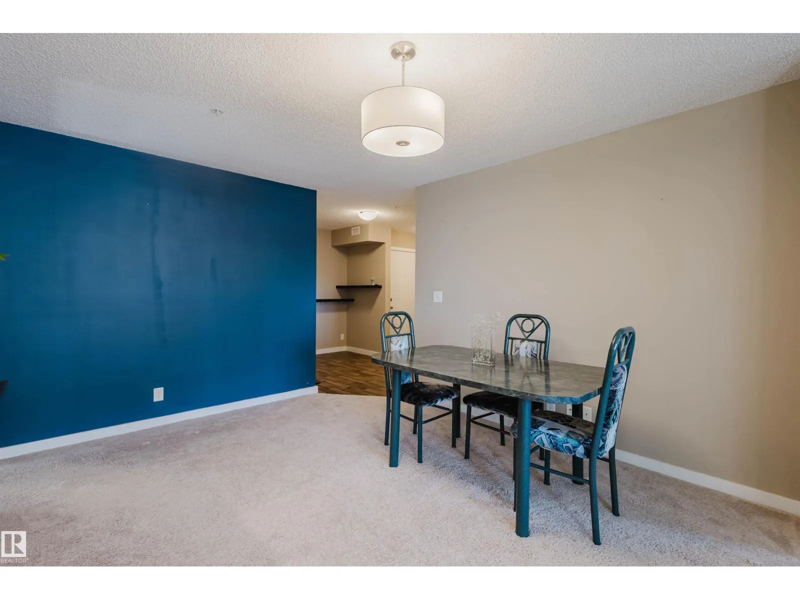 #301 12045 22 AV SW