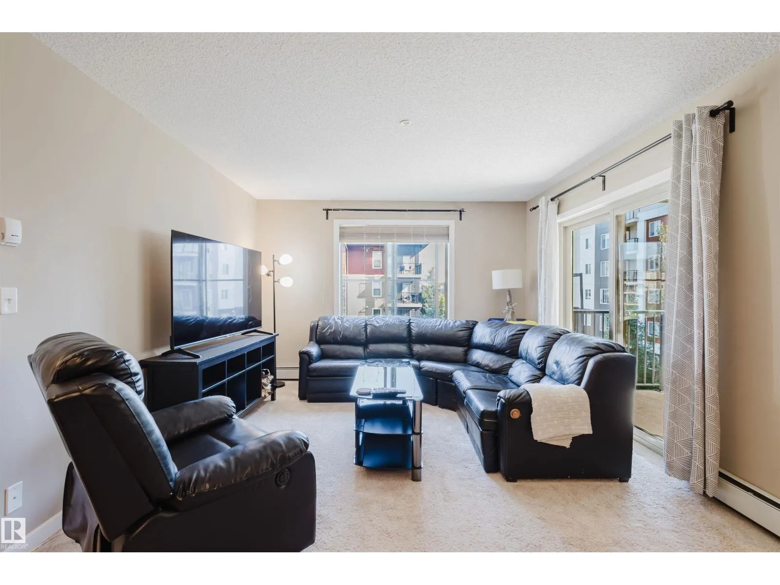 #301 12045 22 AV SW