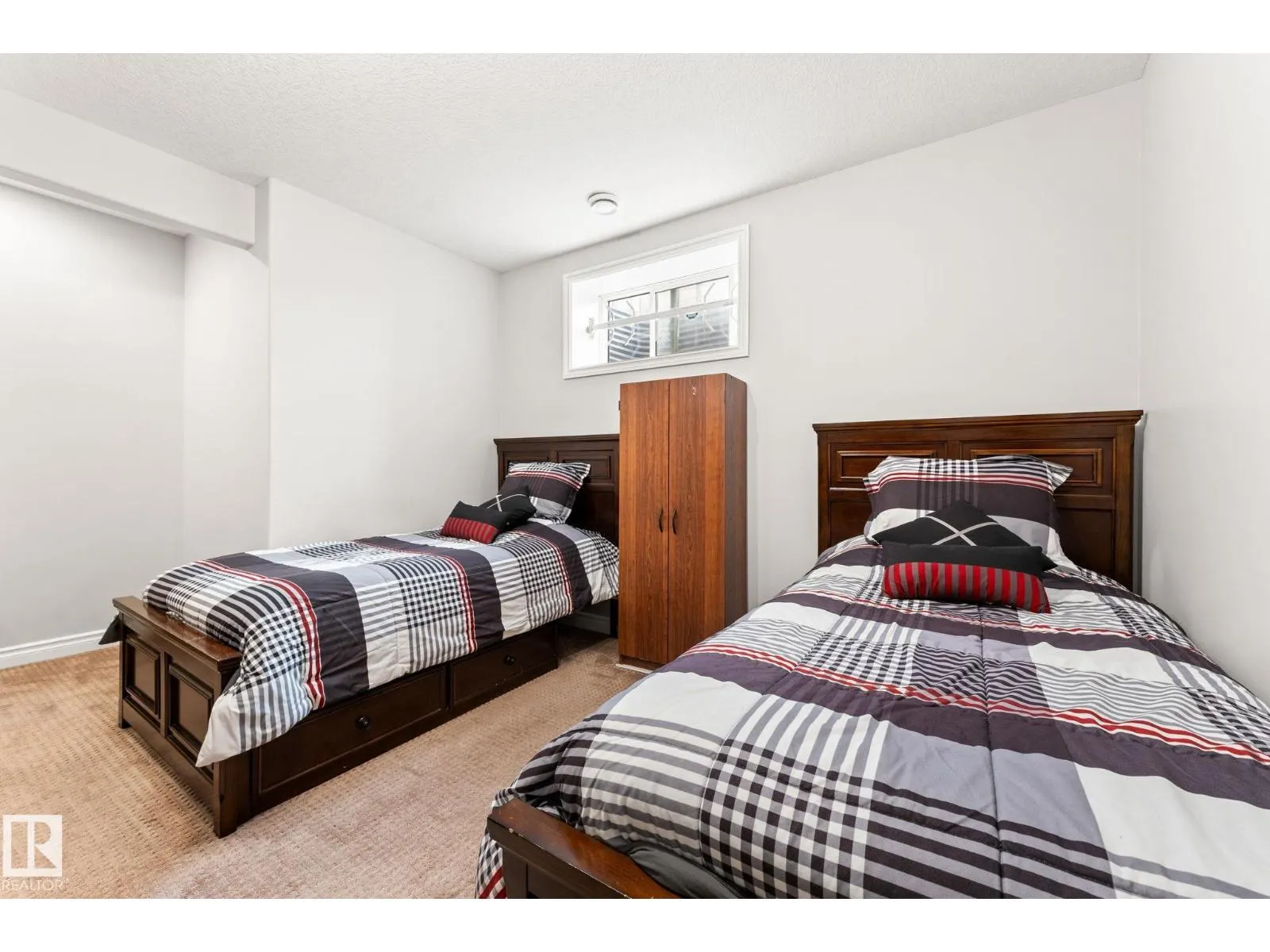 10655 181 AV NW