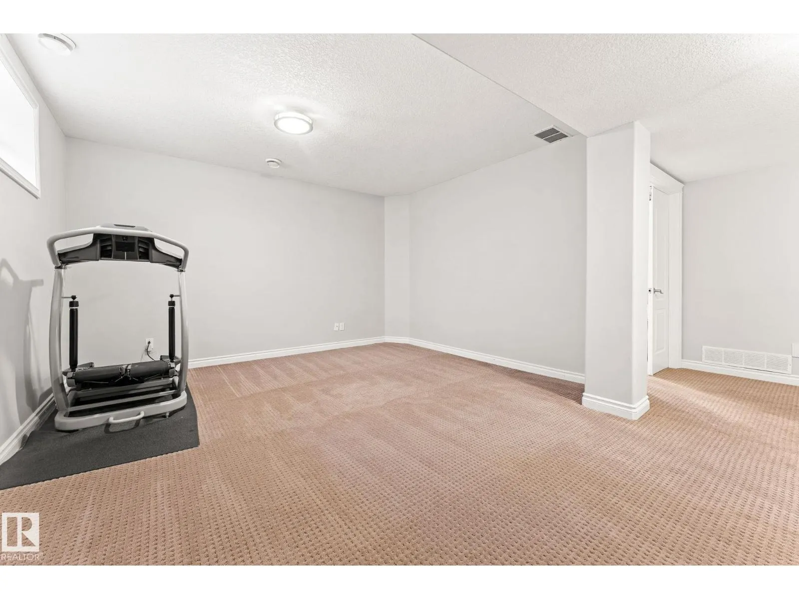 10655 181 AV NW