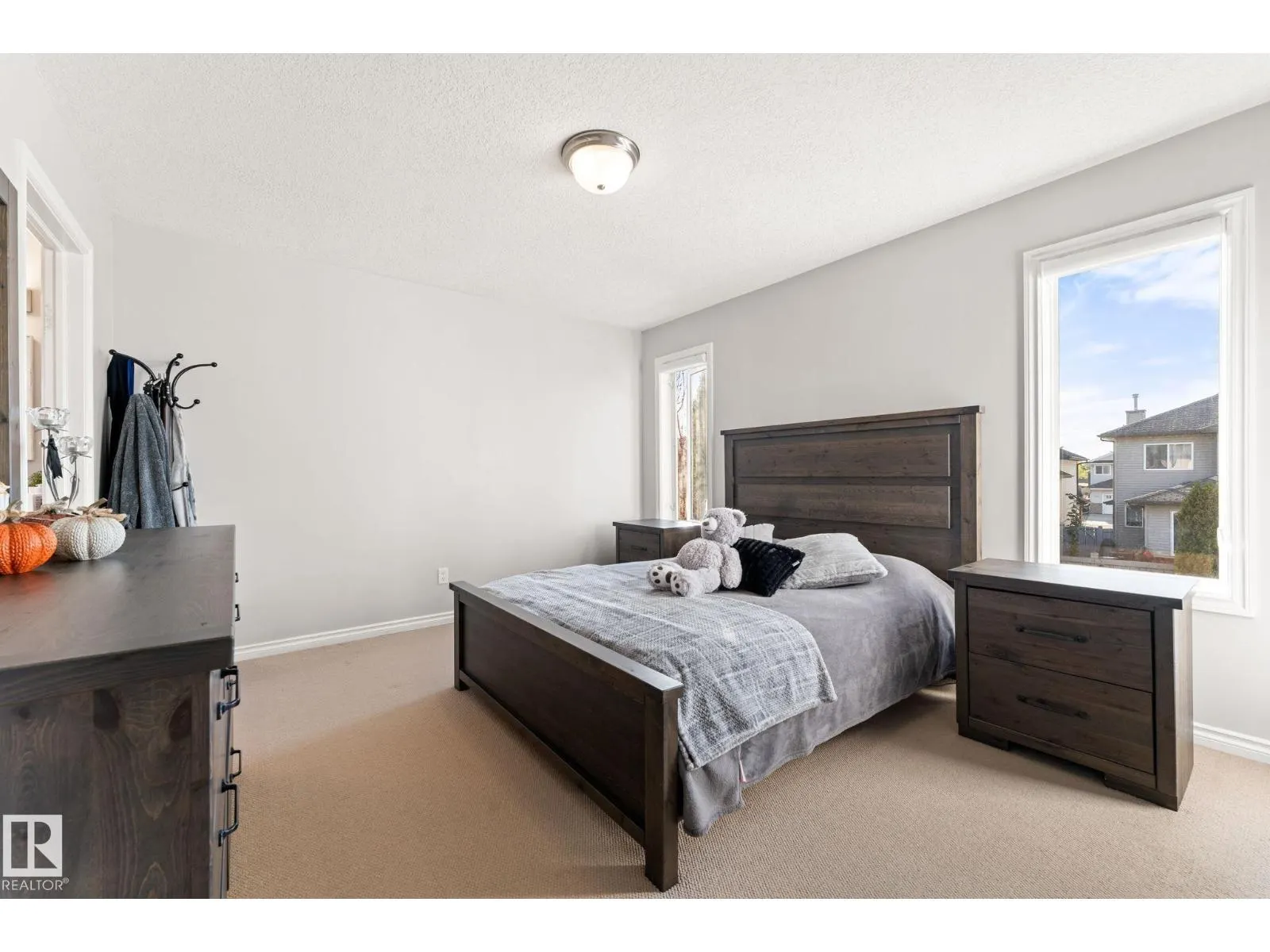 10655 181 AV NW