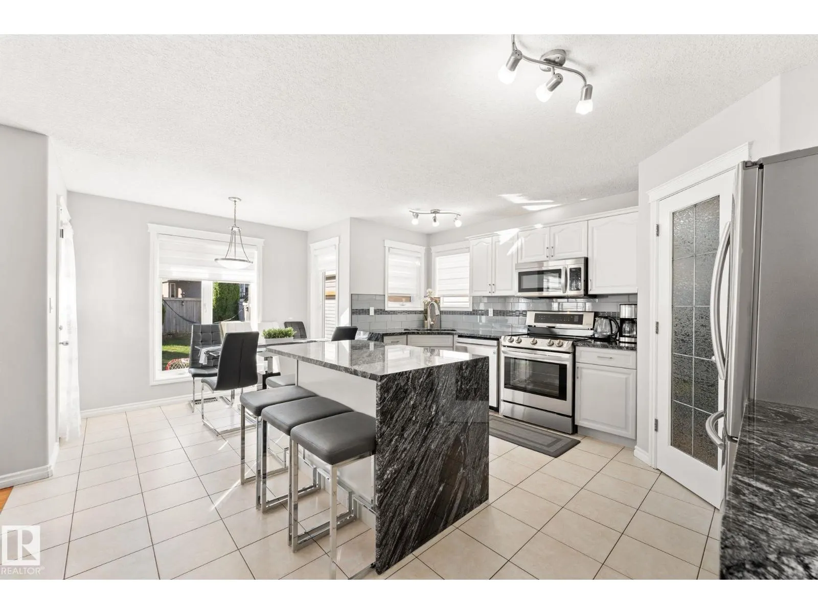 10655 181 AV NW