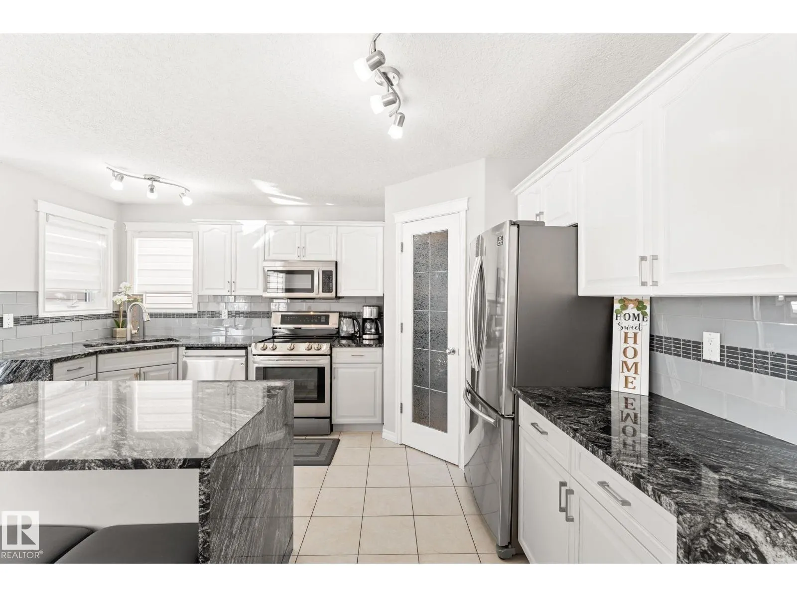 10655 181 AV NW
