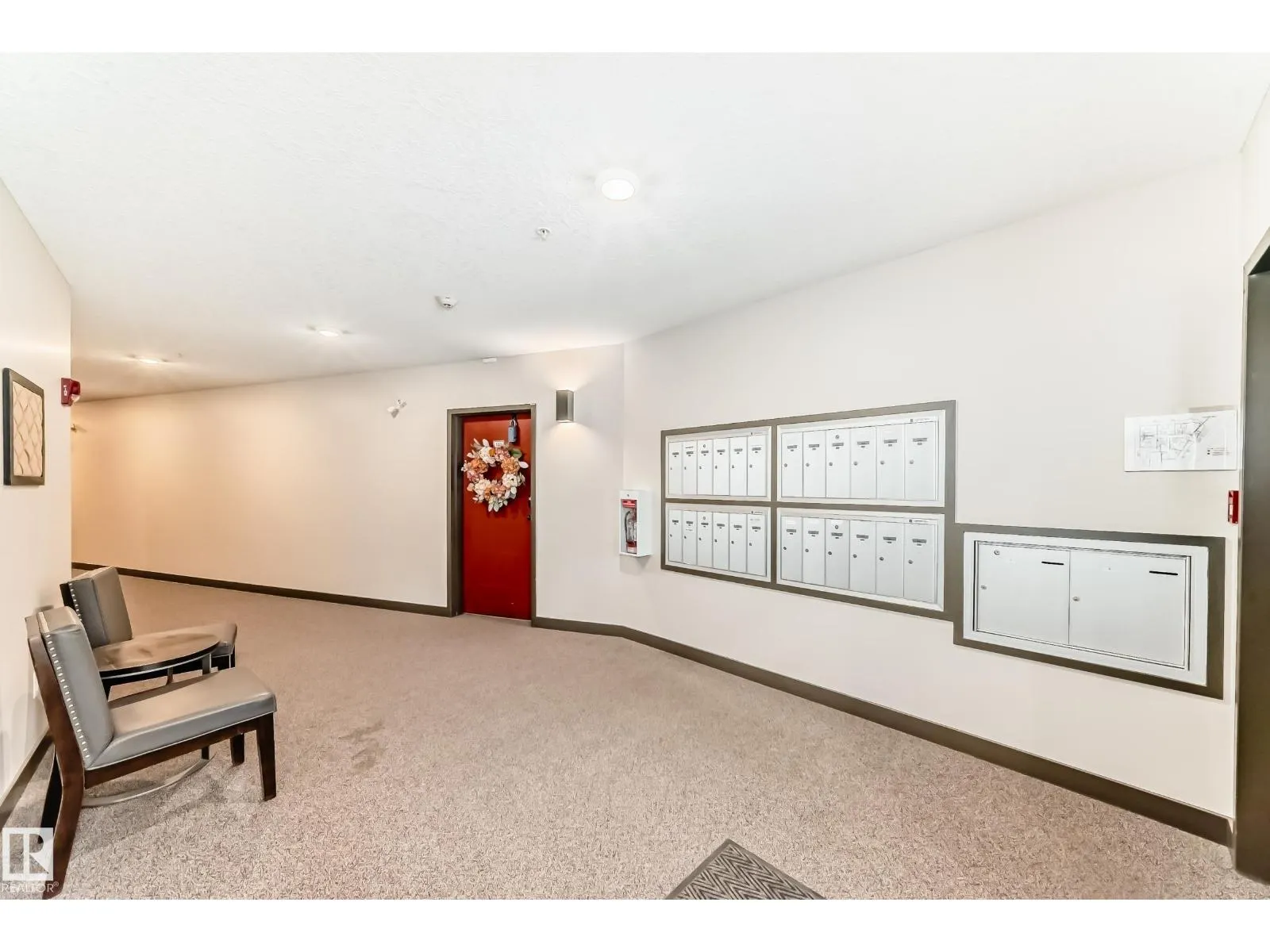 #101 10126 144 ST NW