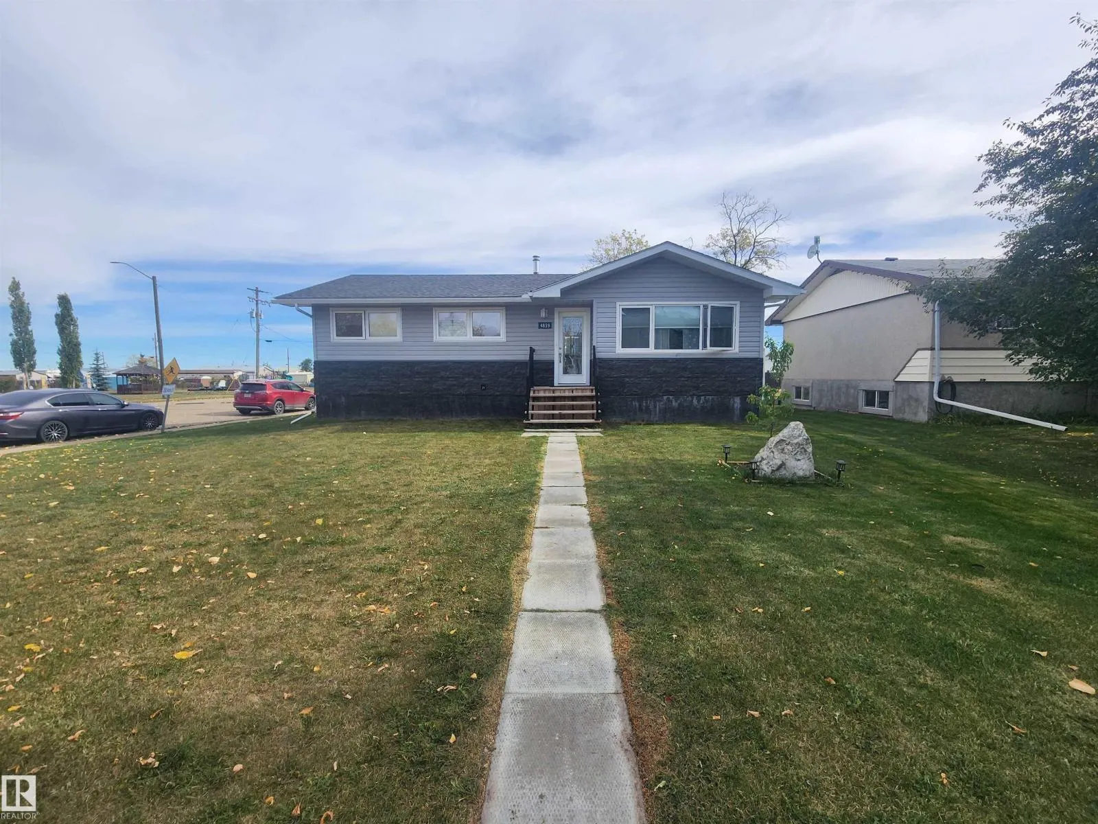 4839 49 ST