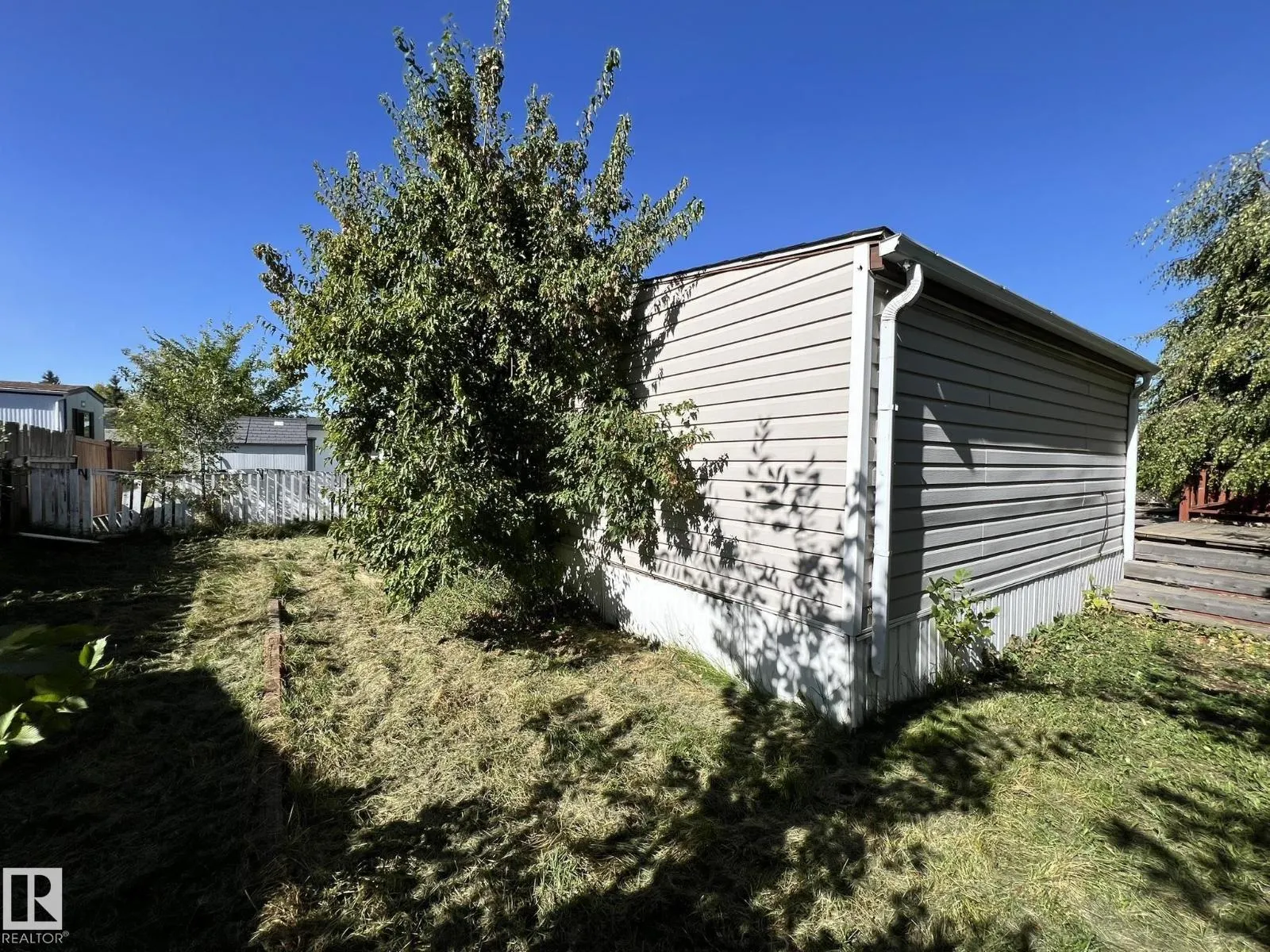 7 Hillcrest DR NW