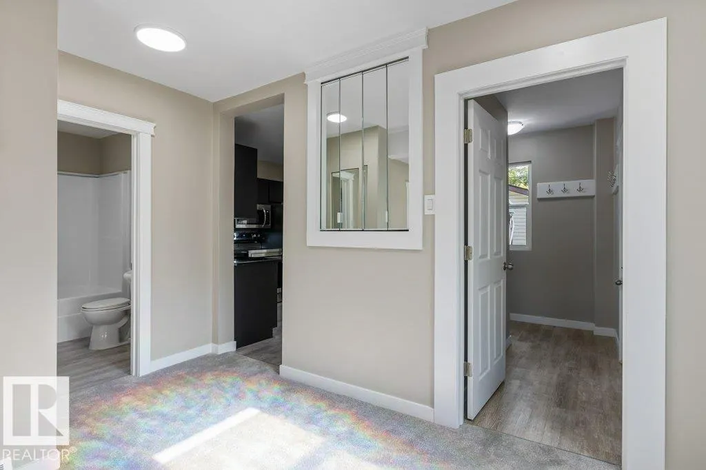 11933 56 ST NW