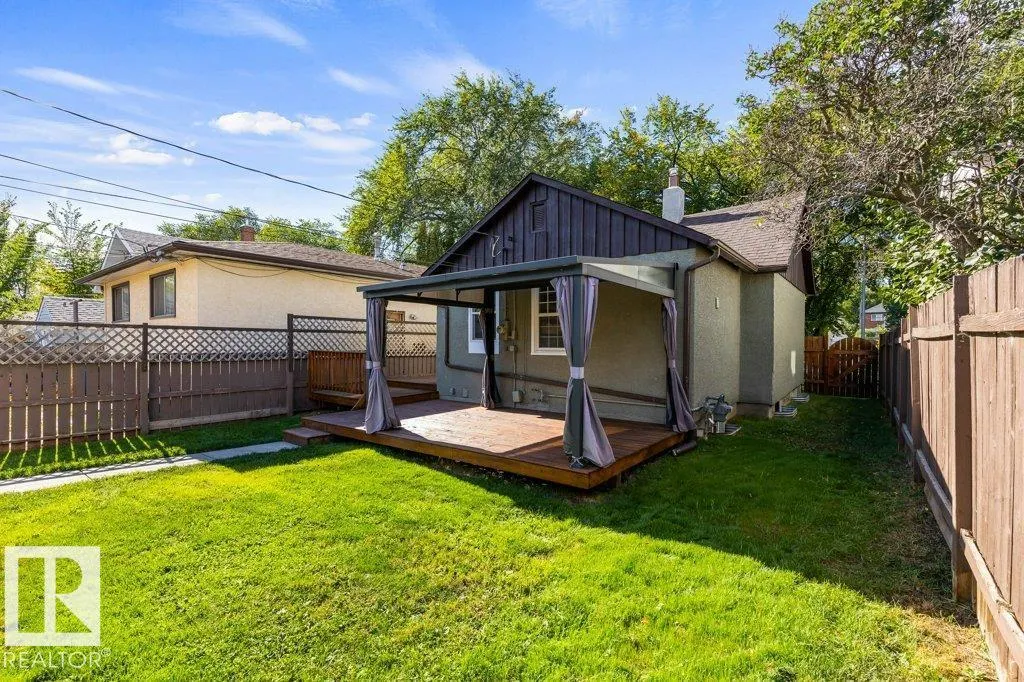 11933 56 ST NW