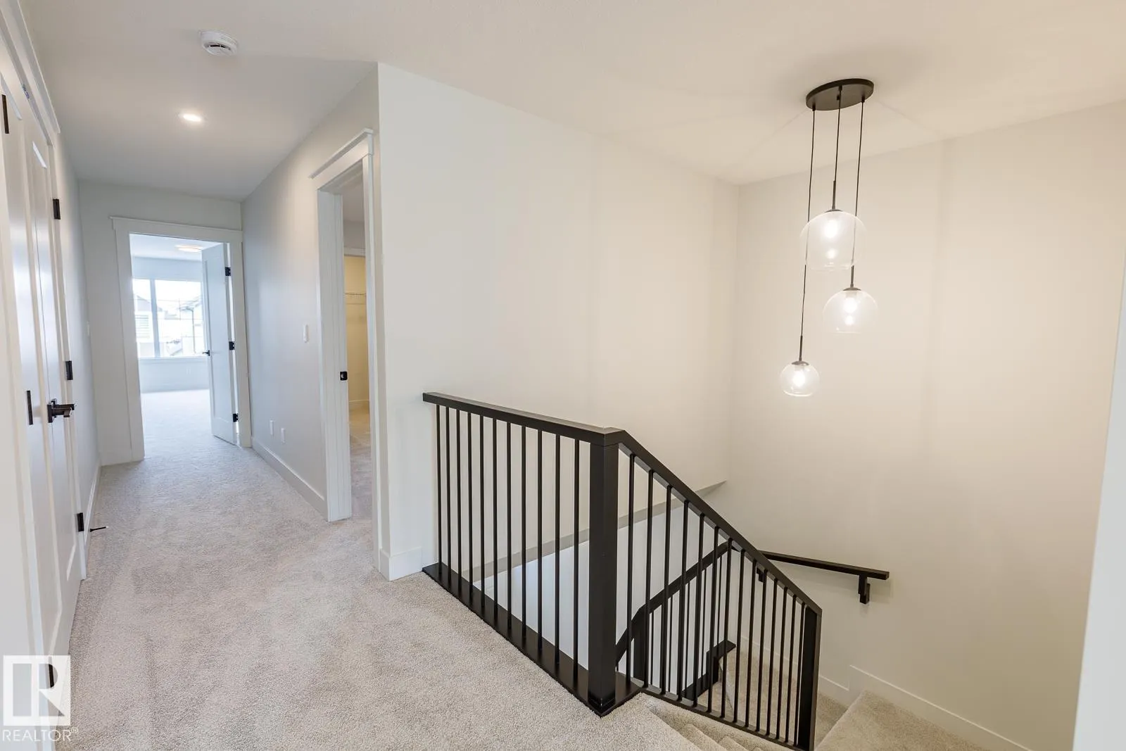 6235 175 AV NW