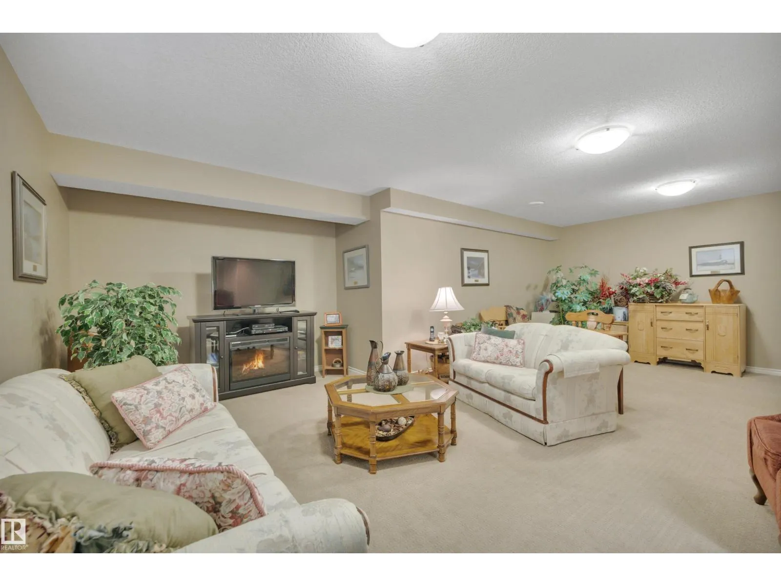 326 BRIDGEPORT PL