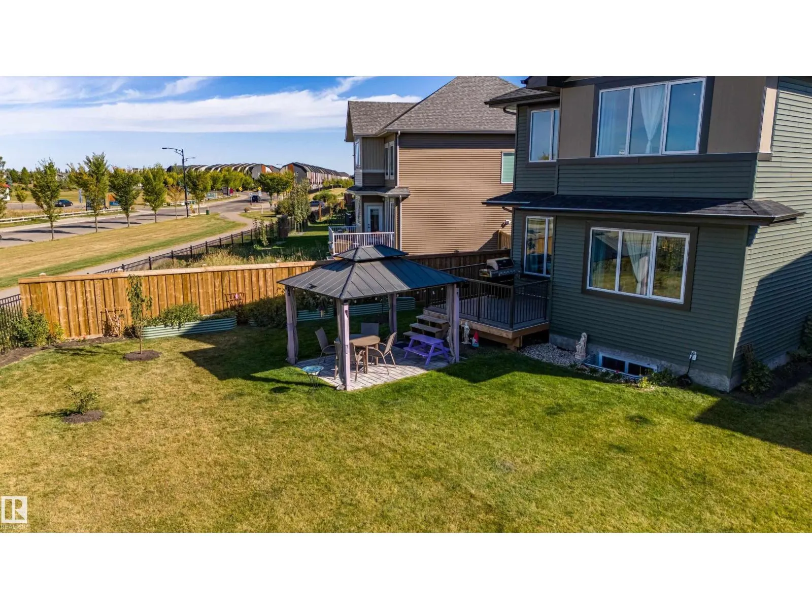 22232 82 AV NW