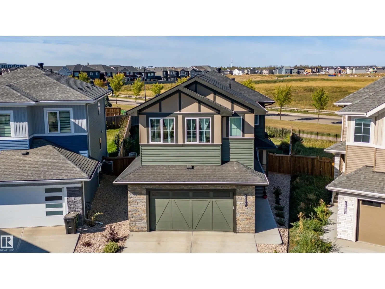 22232 82 AV NW