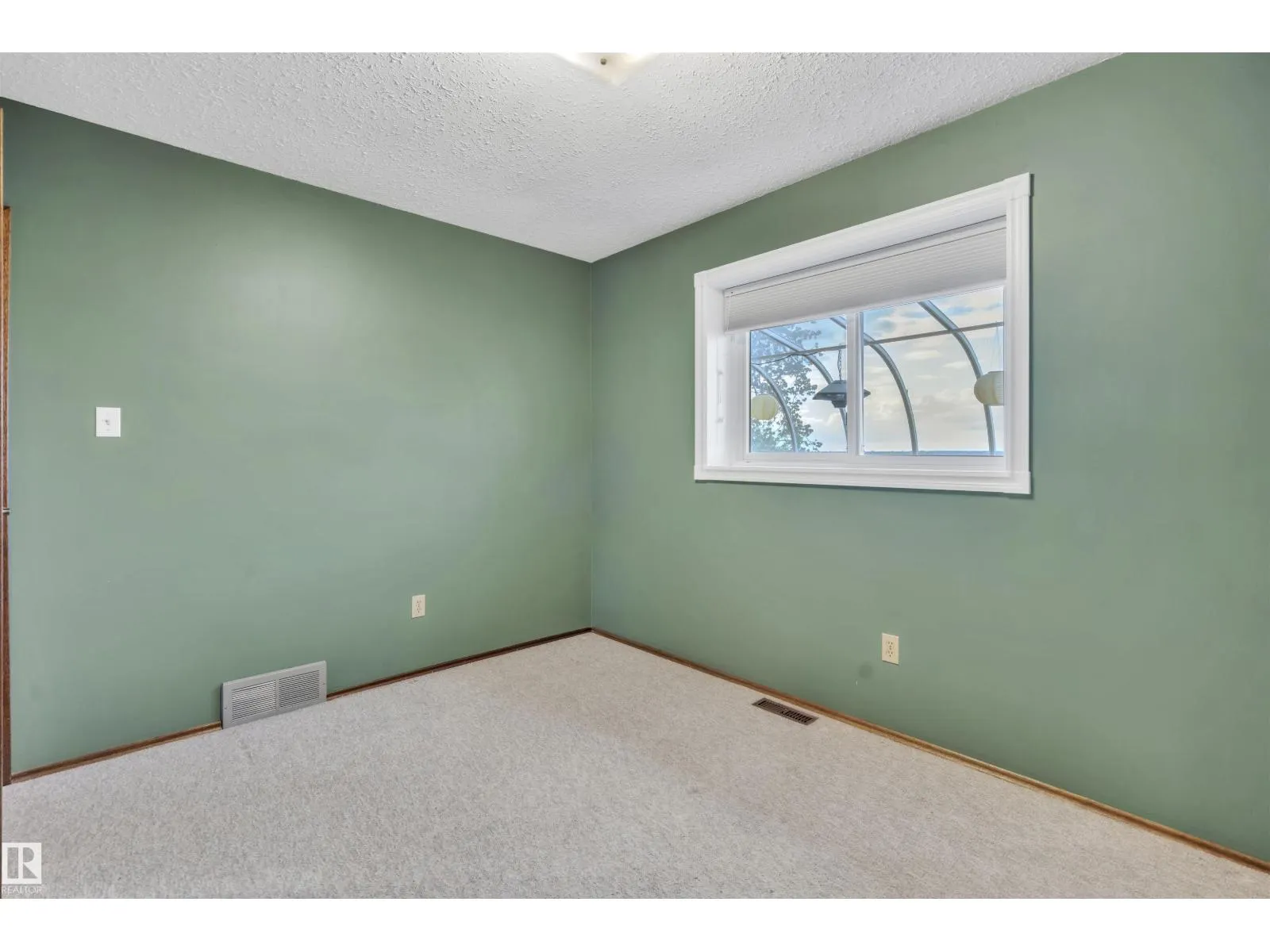 #48 47018 Twp Rd 604a