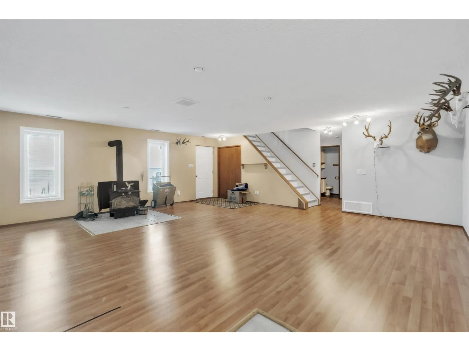 #48 47018 Twp Rd 604a