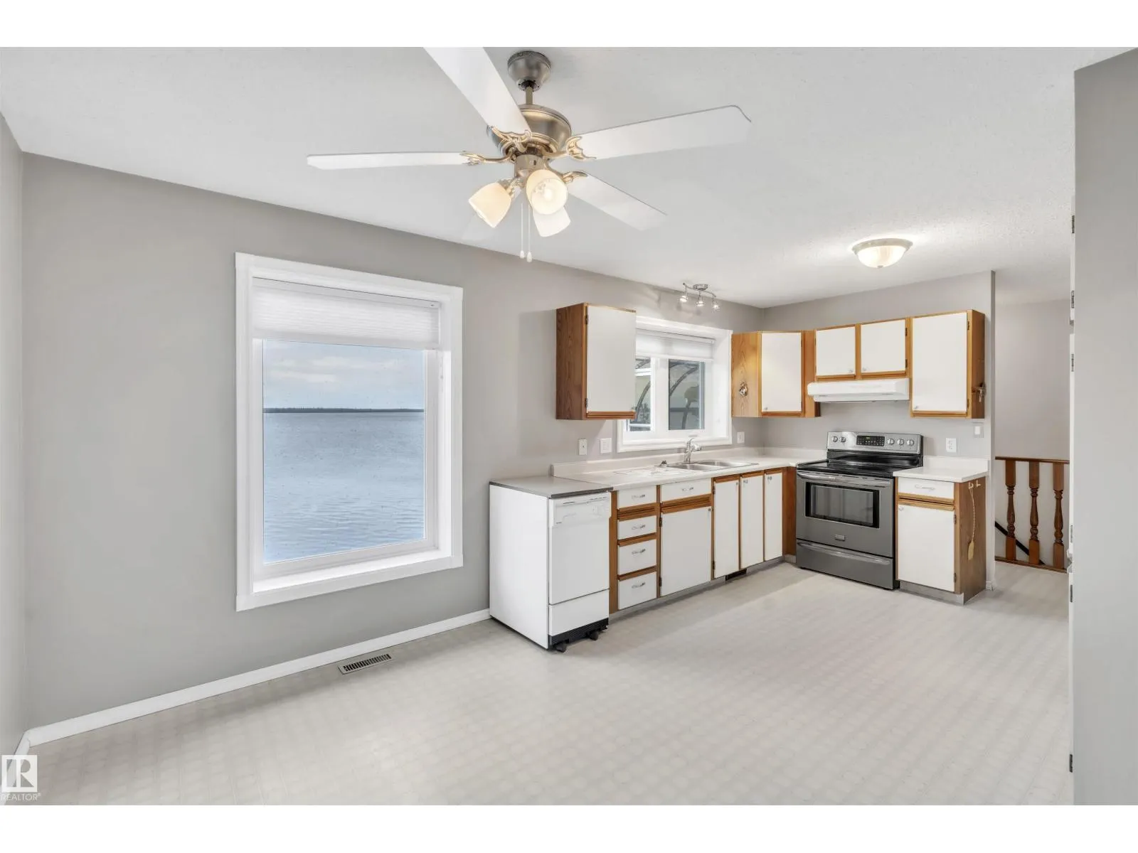 #48 47018 Twp Rd 604a