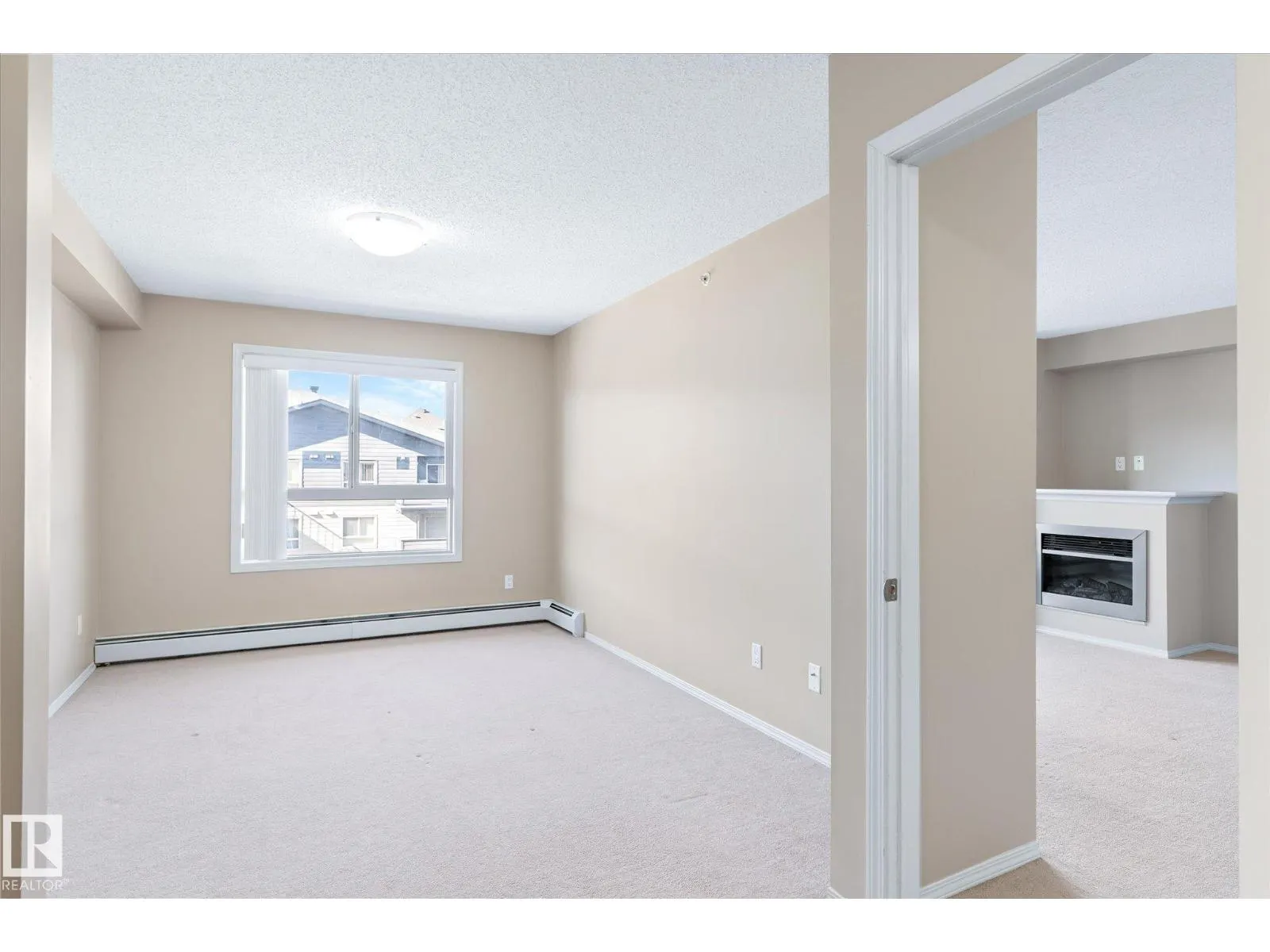 #404 17003 67 AV NW